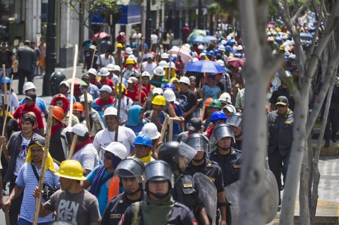 PERU-MINING-PROTEST