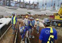 Ímpetu de obreros hace que avance construcción de estadio