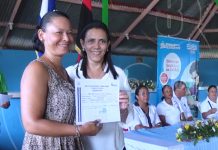Protagonistas de escuelas de oficios reciben certificado del Inatec