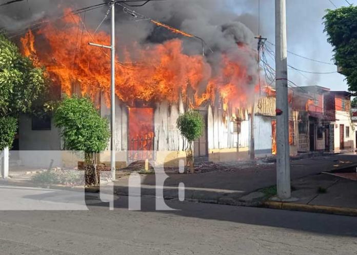 nicaragua, incendio, viviendas, managua, barrio santa ana,