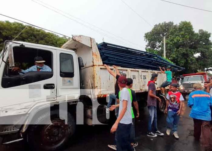 incendio2 Nicaragua, Managua , incendio familias, materiales de construcción,