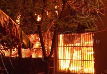 Fuerte incendio deja en cenizas casa en Esquipulas