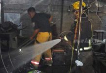 Controlan incendio en taller por Gancho de Camino