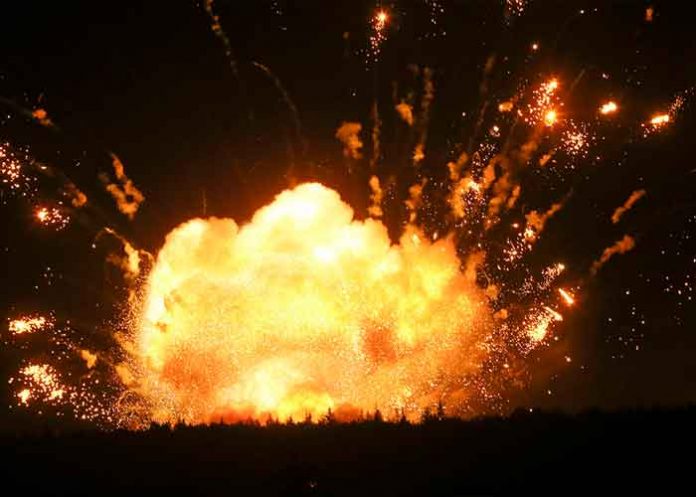 Serbia, Cacak, incendio, fábrica de municiones, explosiones,