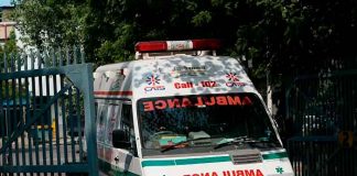 India, colisión entre bus y camión, personas heridas, 4 muertos,