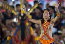 Fotos: Celebran al desnudo la belleza indigena en Brasil