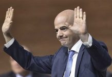 El presidente de la FIFA inicia visita a Rusia y Catar