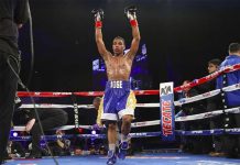 José El Chocolatito González firmó con Top Rank