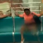 Se subió a juego mecánico con falda y se le vio todito juego mecanico