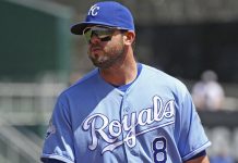 Moustakas a lista de lesionados de Kansas City
