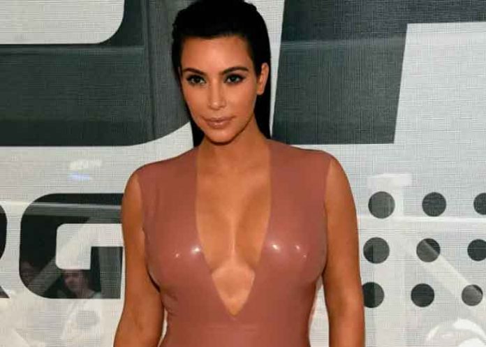el vaticano, kim kardashian, vestido, transparencia, polemica, redes sociales,