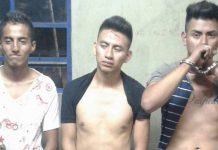 Capturan a supuestos asaltantes armados con pistola y granada