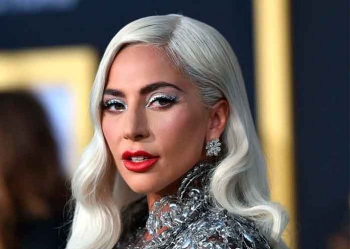 Estados unidos, Lady Gaga, Versace, comunidad LGBTQ, colección