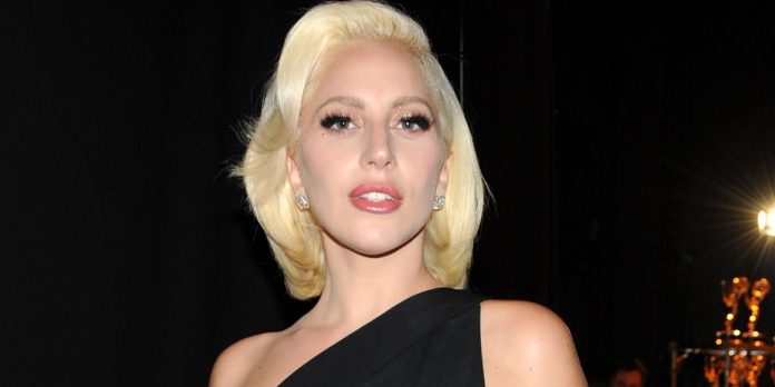 lady-gaga-ryan-murphy.5c679864096c7956a7b6c08634ca6110 lady gaga