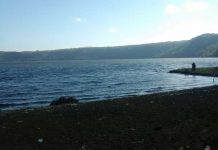 Aguardan salga cuerpo de ahogado en Laguna de Masaya