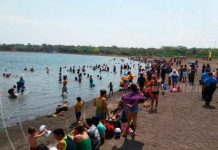 Xiloá recibe a decenas de veraneantes