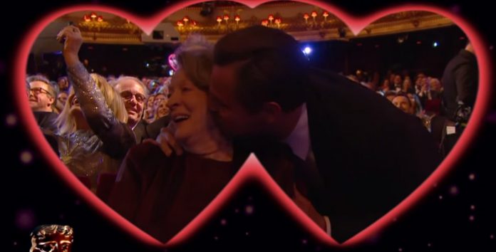 leo-beso-a-profe-de-harry-potter