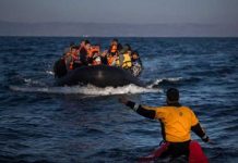 Rescatan a 57 migrantes en el mar Egeo