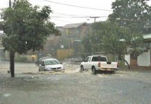 Costarricenses ahogados con onda tropical
