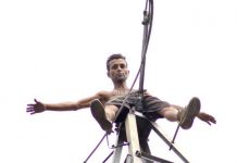 Costa Rica: Bajo los efectos de la droga se sube a torre