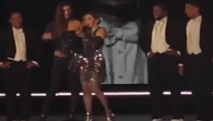 madonna-abuso-de-fanatica