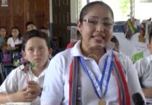 Matagalpa: Reconocida como la mejor docente de primaria