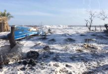 Ayudan a familias afectadas por fenómeno Mar de Fondo