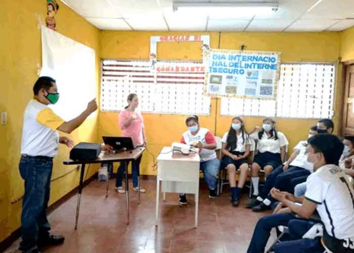 melania-1 nicaragua, melania, taller,