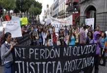 México: Padres de los 43 estudiantes exigen respuesta en 15 días