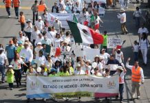 Marchan en México contra matrimonios del mismo sexo