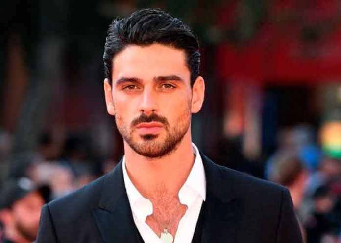 sexualidad, foto, 365 dias, michele morrone, polemica, actor,