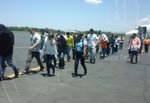 Migrantes nicaragüenses regresan de Estados Unidos
