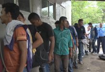Reciben a nicaragüenses provenientes de Mexico