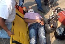 Managua: Chocan a motociclista y se estrella en poste
