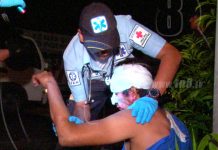 Motociclista se estrella cuando intenta fugarse de la policía