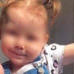 reino unido, niña, muerte, bateria,