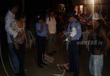 Conductor mata a niña de tres años que jugaba frente a su casa