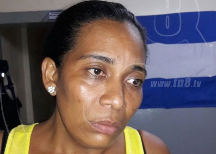 mujer-bluefields