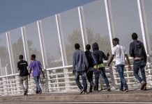 Francia construirá polémico muro «antiintrusos»
