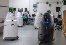China pone a trabajar a sus robots policías