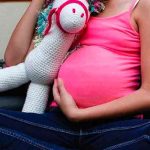 Una niña de 11 años se convierte en la madre más joven de Reino Unido reino unido, niña, embarazo, sociedad,