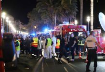 Camión embiste multitud y deja cerca de 80 muertos en ataque en Niza