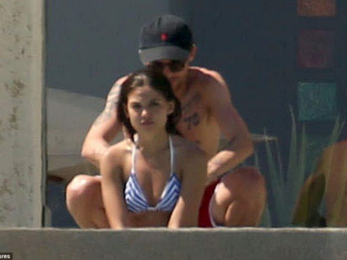 novia-portada-en-topless
