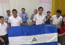 Abanderan a estudiantes que participarán en Olimpiadas Matemáticas