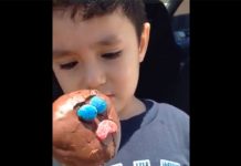 Niño llora porque su Paleta Payaso salió con carita triste