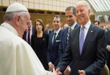 Francisco y Biden piden tratamientos «accesibles para todos» los enfermos de cáncer
