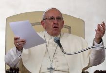 Papa elogia acuerdo colombiano, no acepta designar enviado