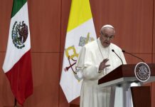 Papa clama por un México sin emigrantes ni muerte