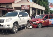 Managua: Taxista se raja la cabeza en fuerte accidente