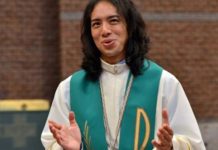 Tokio: Pastor de día y roquero de noche